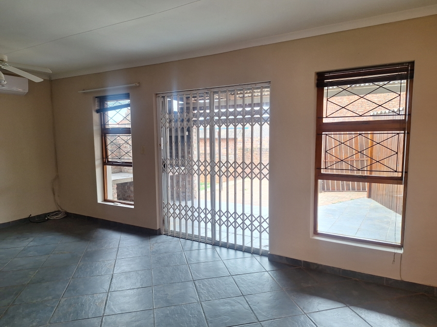 3 Bedroom Property for Sale in Strelitzia Park Eastern Cape